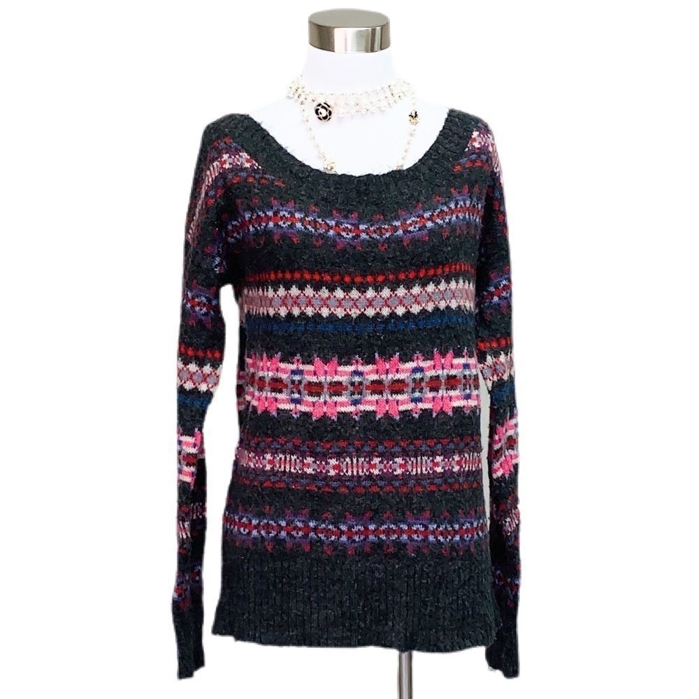 American Eagle sweater